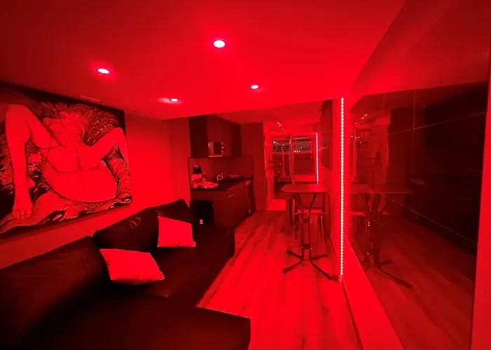 Coursives Red-light 107 Vue Agde