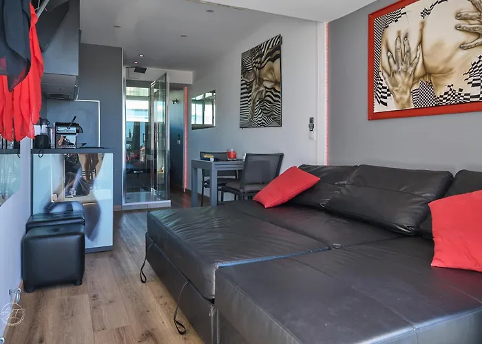 Apartment Coursives Red-light 107 Vue